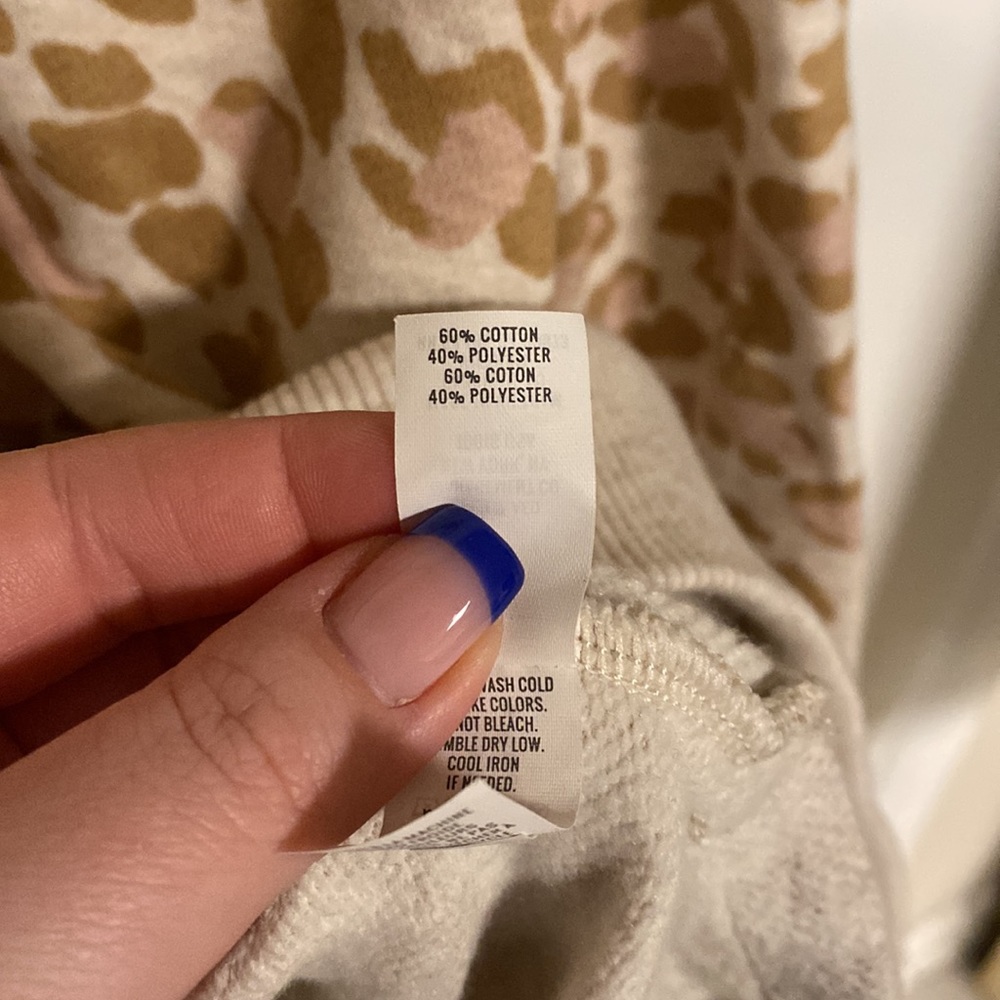 Aerie crewneck - Picture 6 of 8